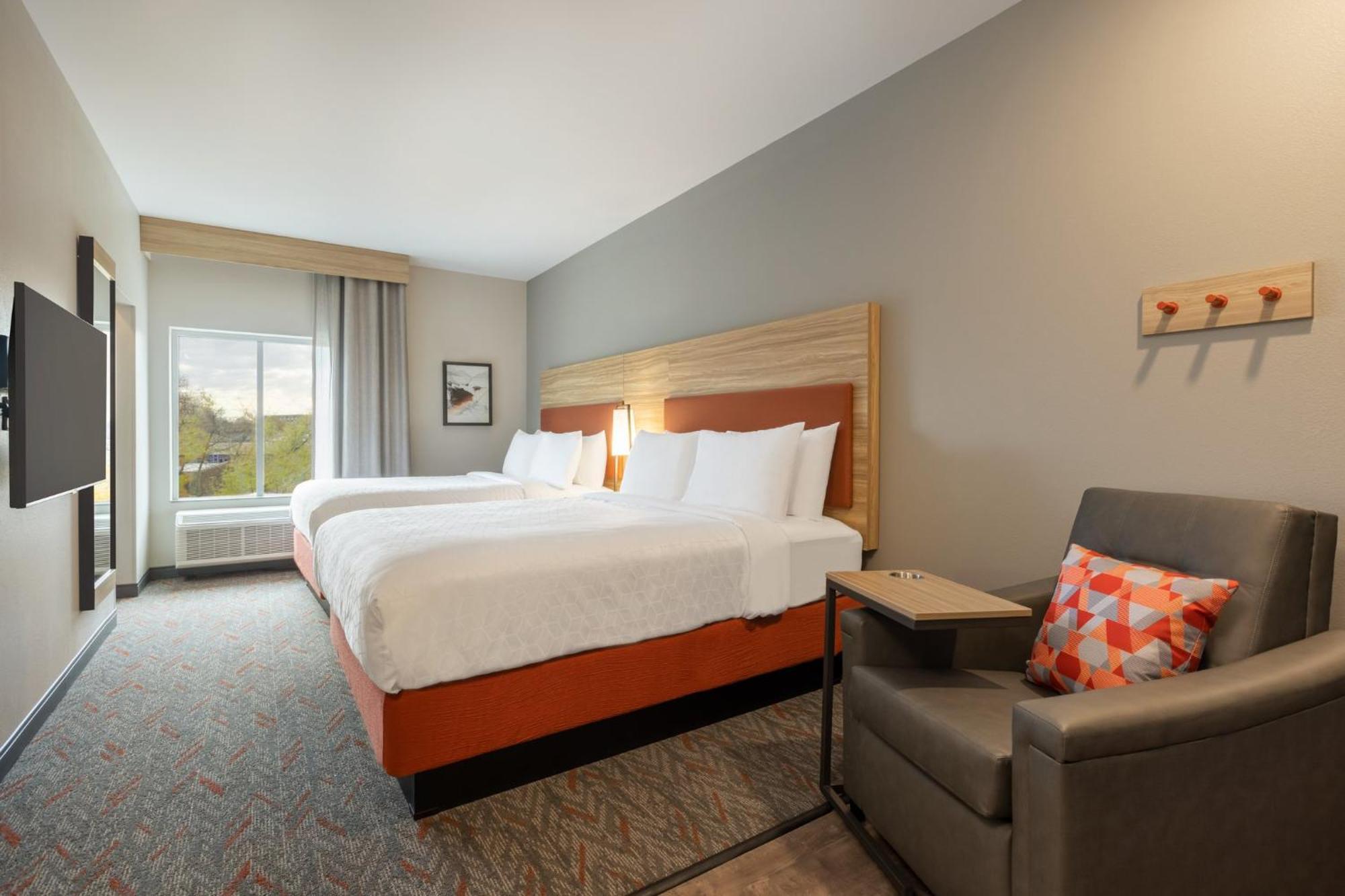 Tamiami Candlewood Suites Miami - Doral By Ihg מראה חיצוני תמונה