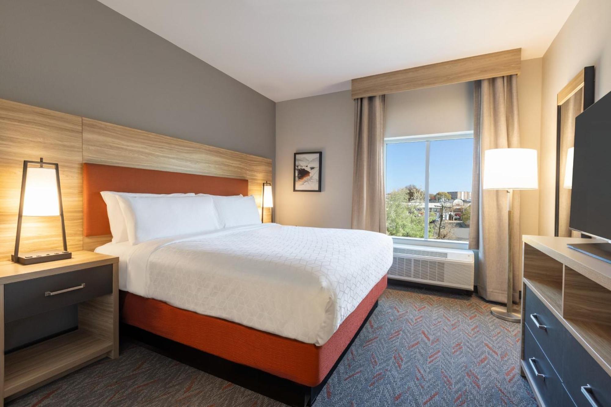 Tamiami Candlewood Suites Miami - Doral By Ihg מראה חיצוני תמונה